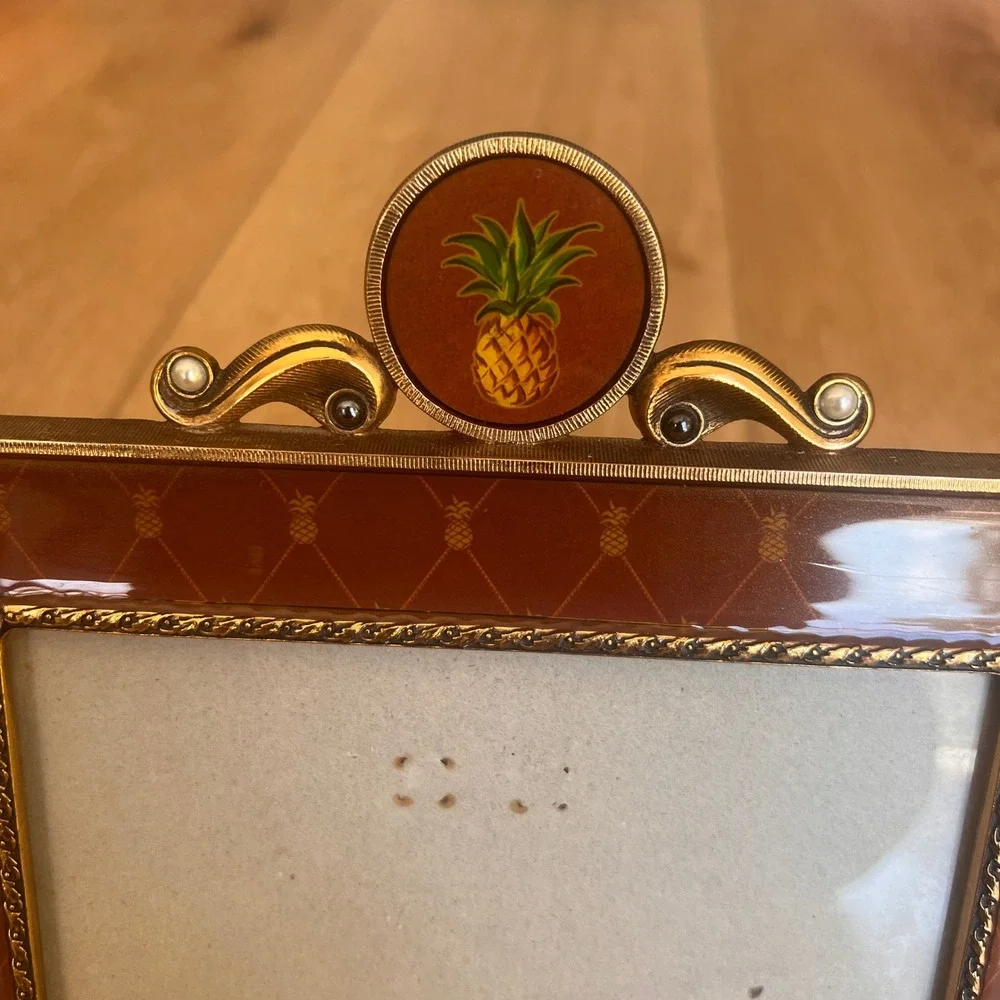 Vintage Pineapple Enamel Picture Frame Gold Tone Brown 4x6 Tabletop Decor